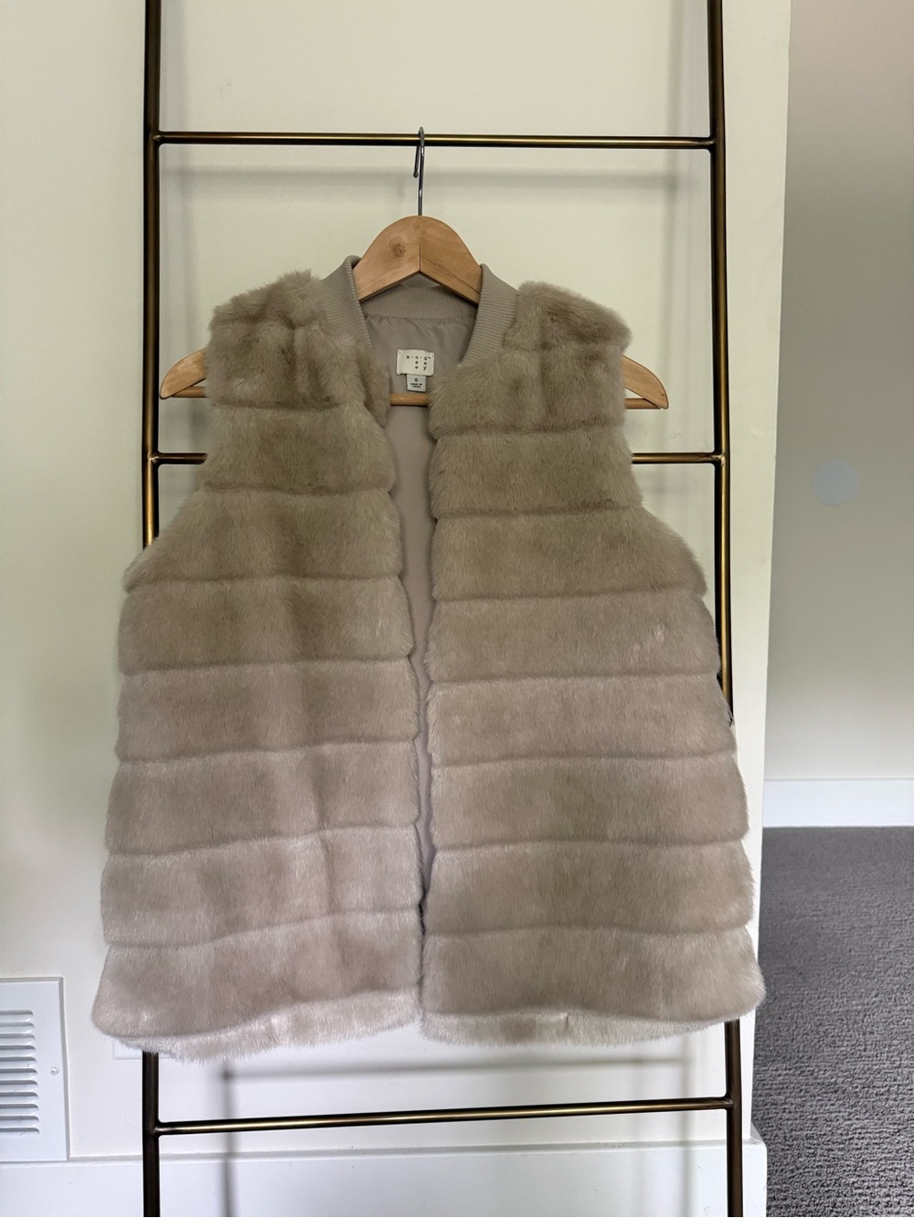 Faux Fur Quilted Vest - Taupe